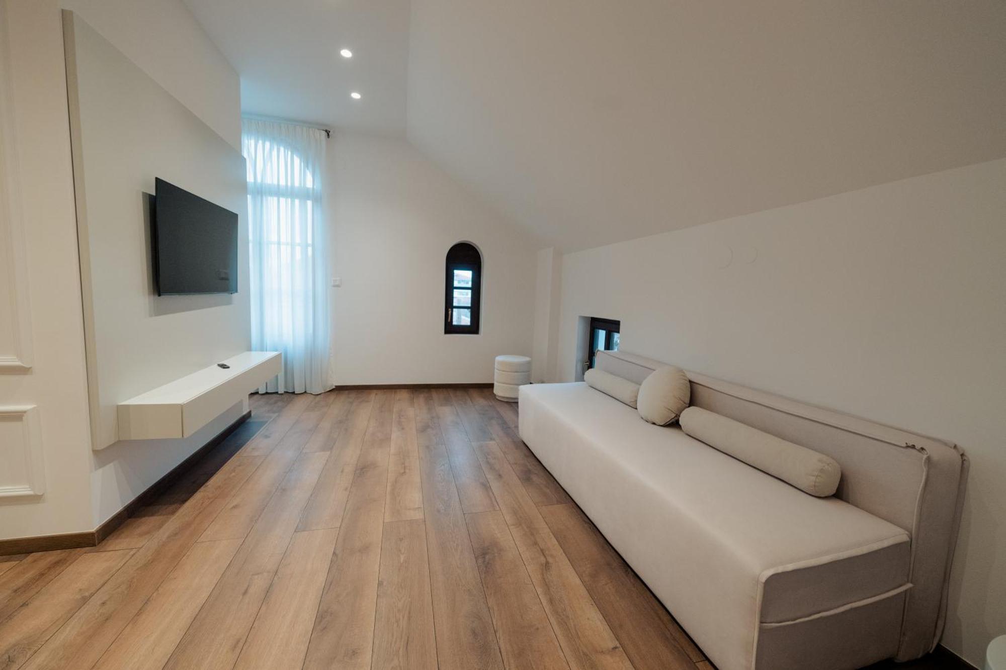 Emerald Suites ฟลอรินา ภายนอก รูปภาพ